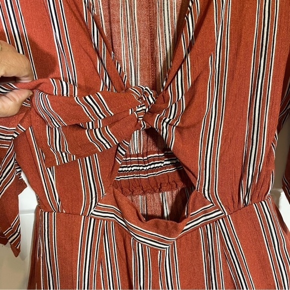 Audrey 3 Plus One Women S deep v-neck tie front flutter sleeve wide leg Jumpsuit - Picture 10 of 11